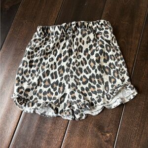 5/$25 Children’s Place Leopard Print Shorts 4T